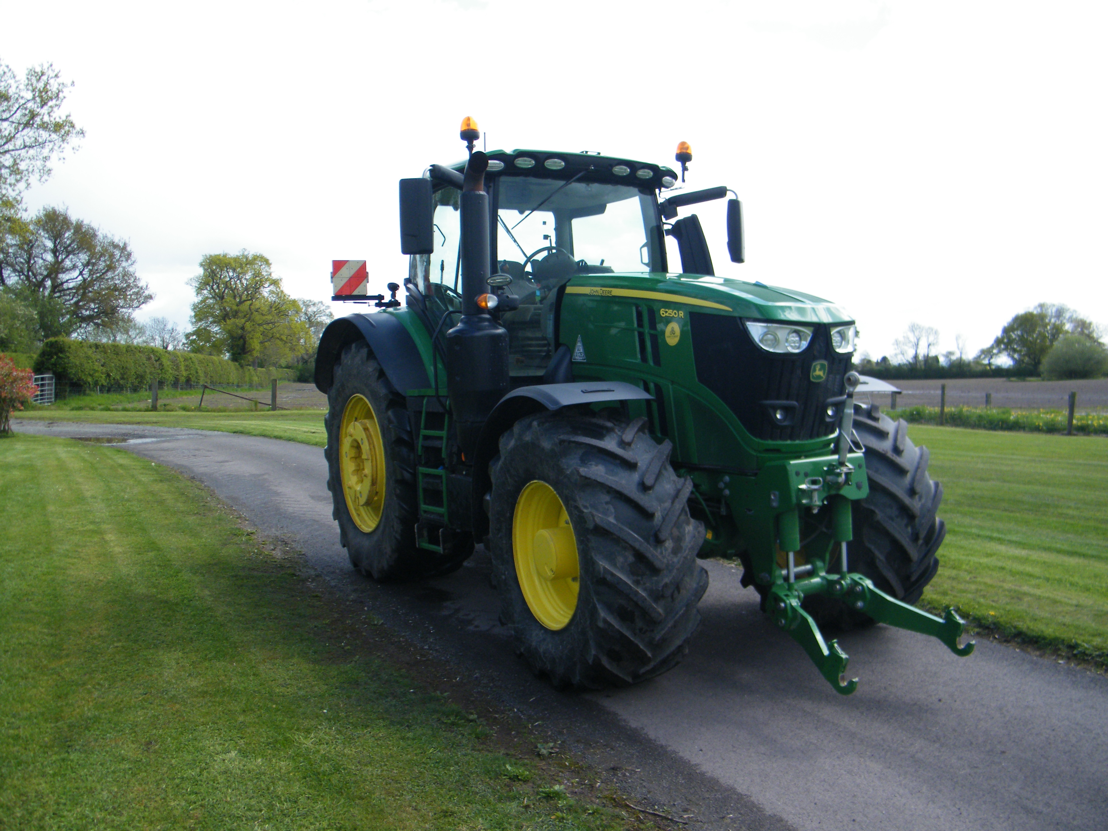 JOHN DEERE 6250R